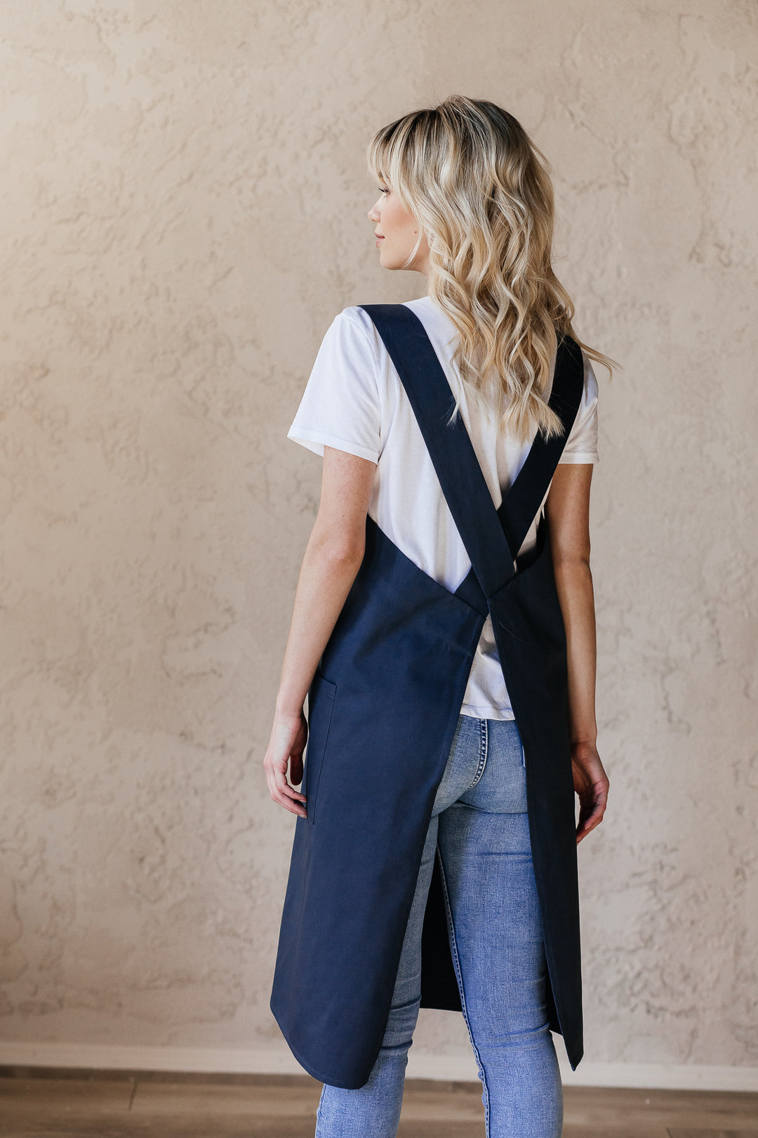 Cotton cross back pinafore apron for artists, front view