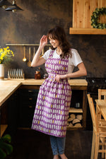 Pinafore apron with bow, back view