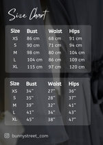 Robe size guide with measurements in centimetres and inches