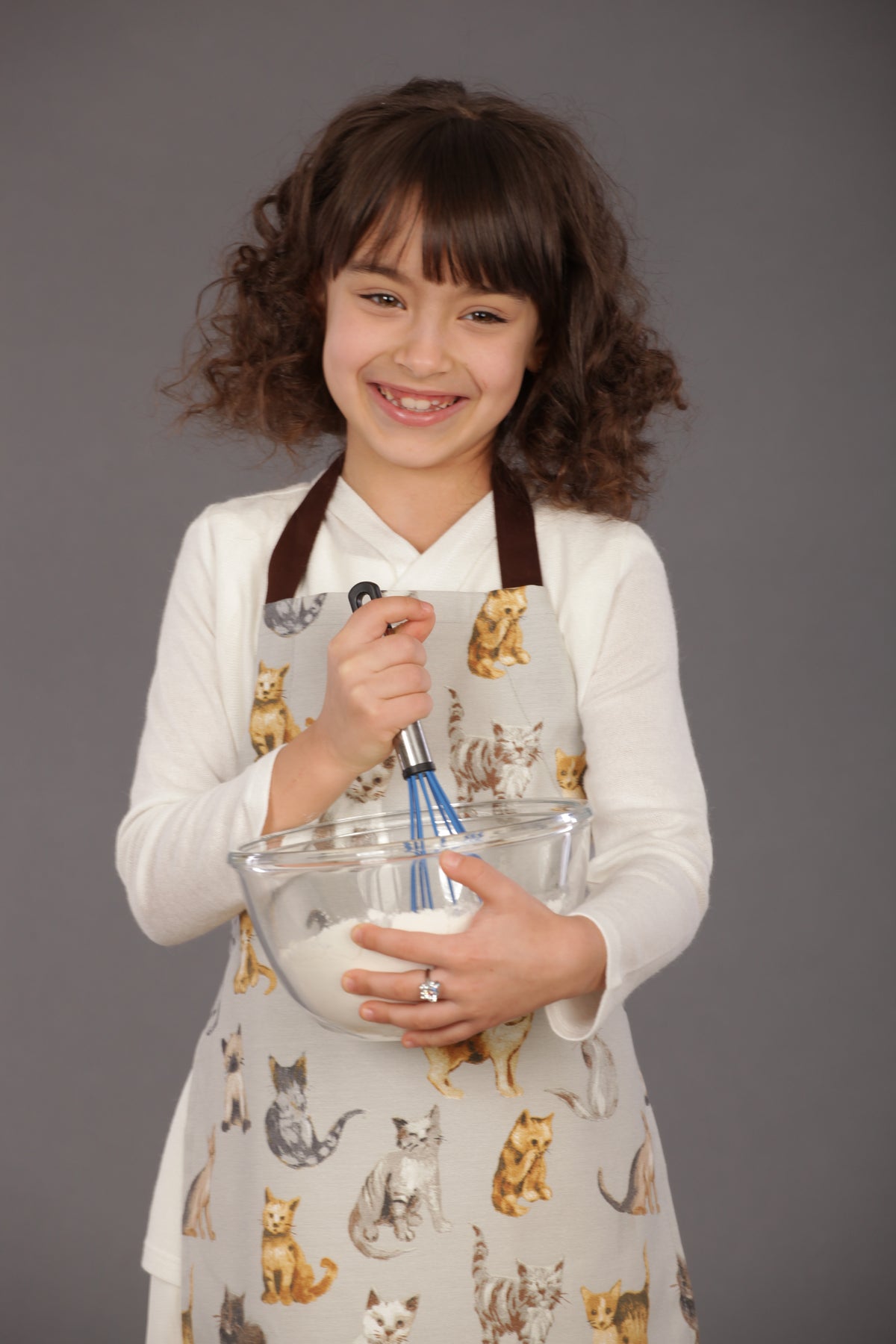 Grey animal print kids apron, print detail
