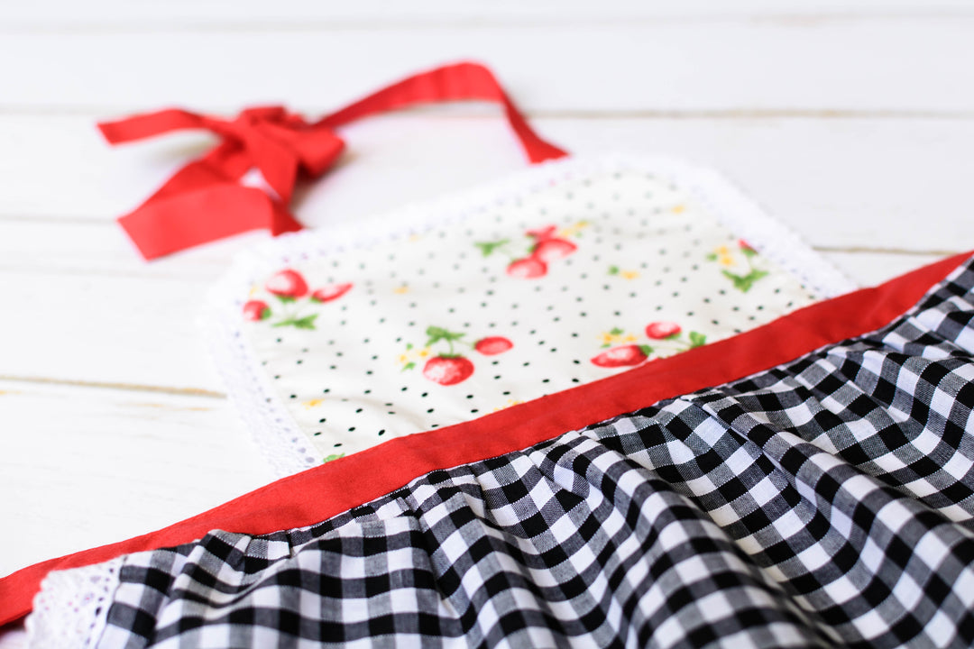 Printed lace apron for kids, full length