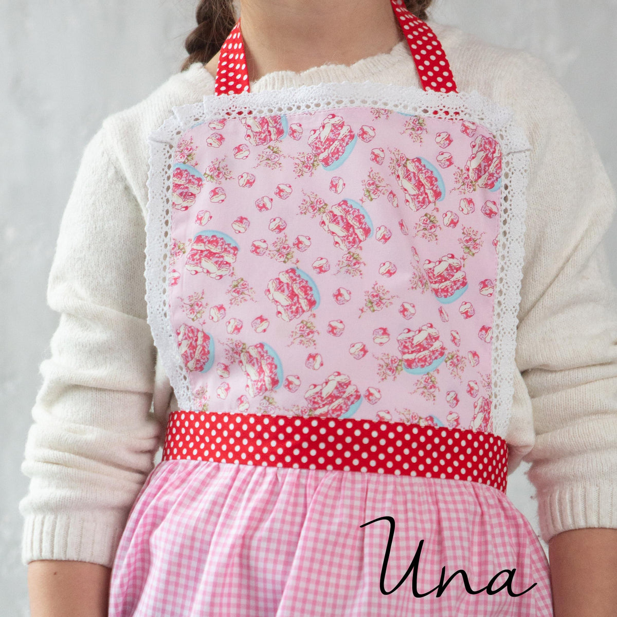 Mother and daughter aprons with embroidered names