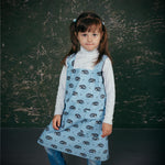 Cross back pinafore apron for children, full view