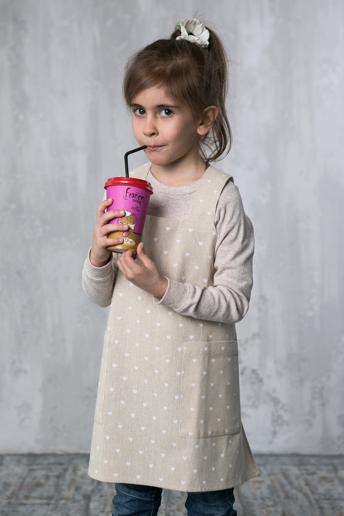 Cross back pinafore apron for kids, front view