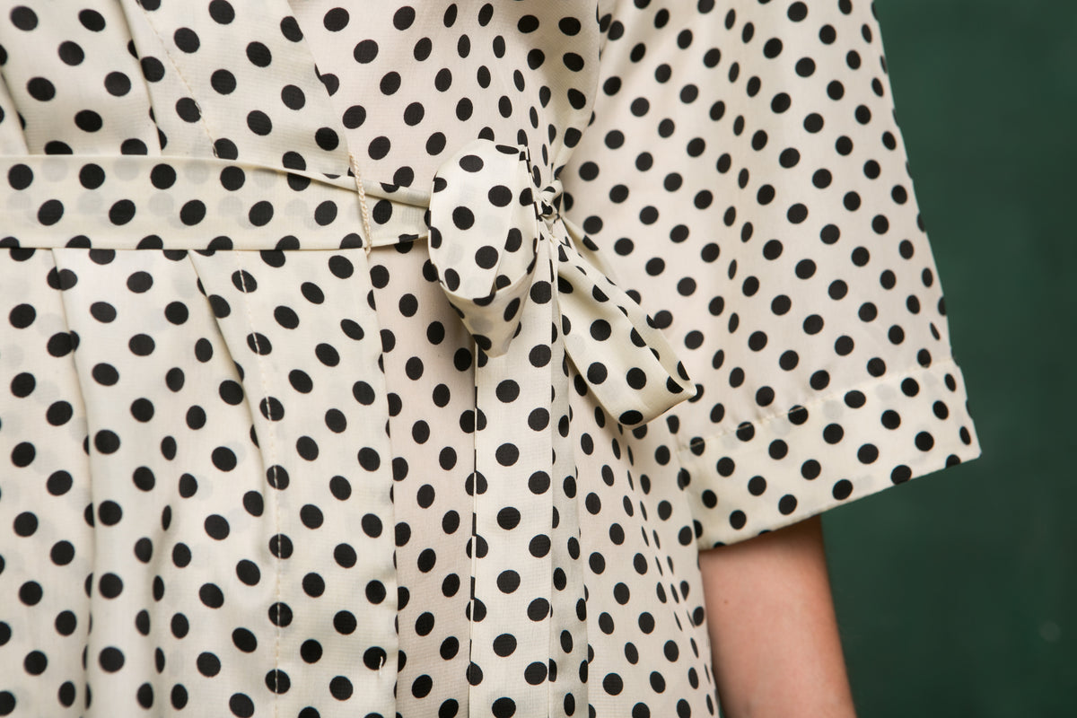Short floral kimono robe styled for the wedding morning