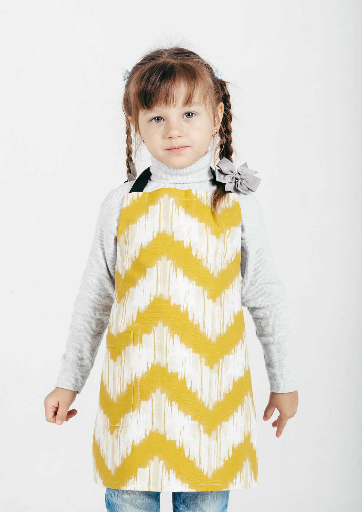 Toddler apron for boys and girls, full front view