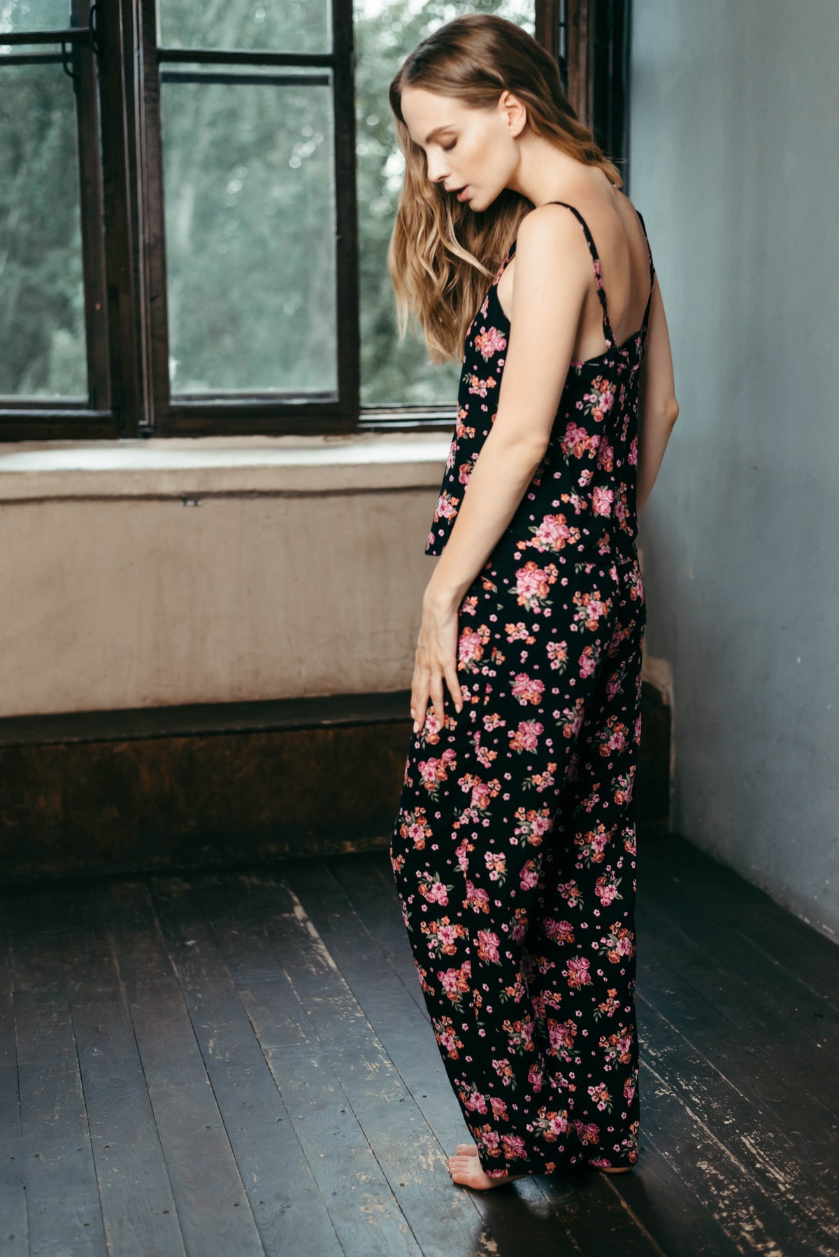 Floral print viscose cami top with adjustable straps