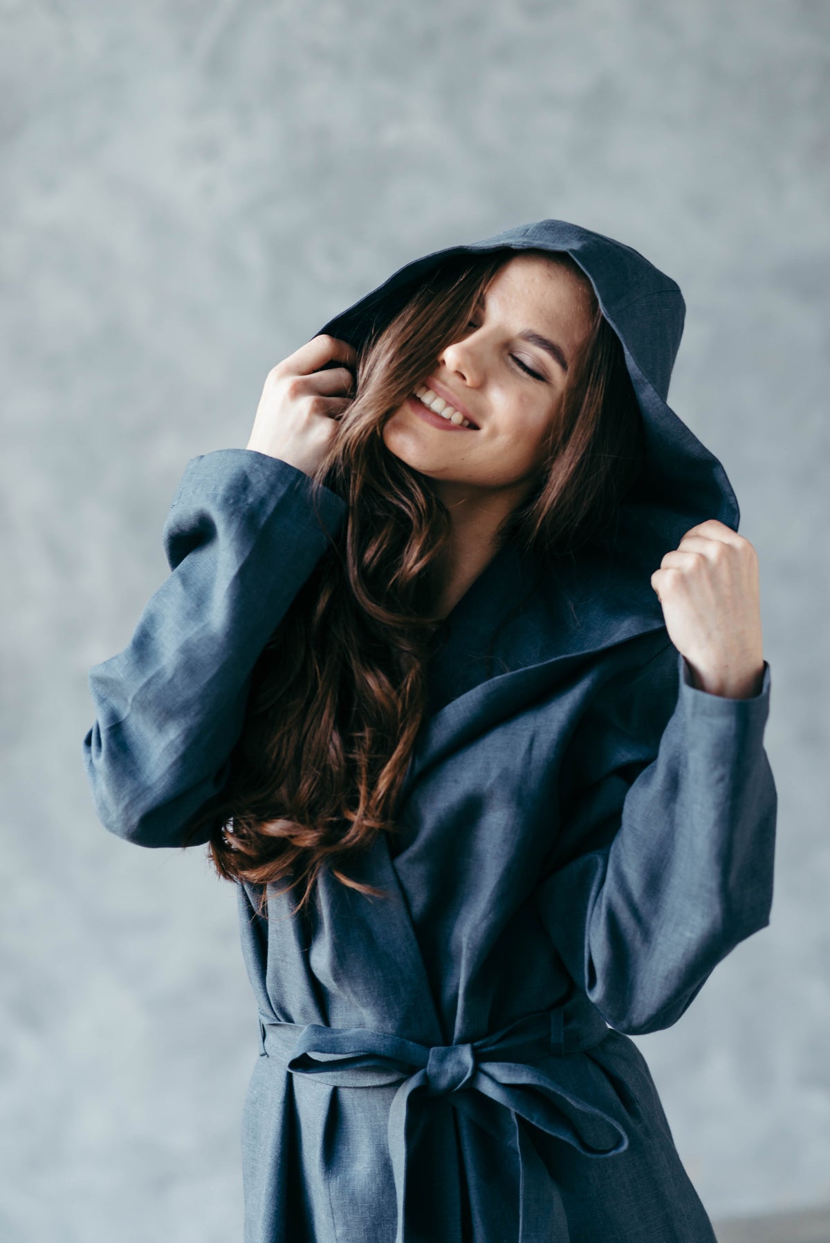 Natural linen dressing gown with hood for women