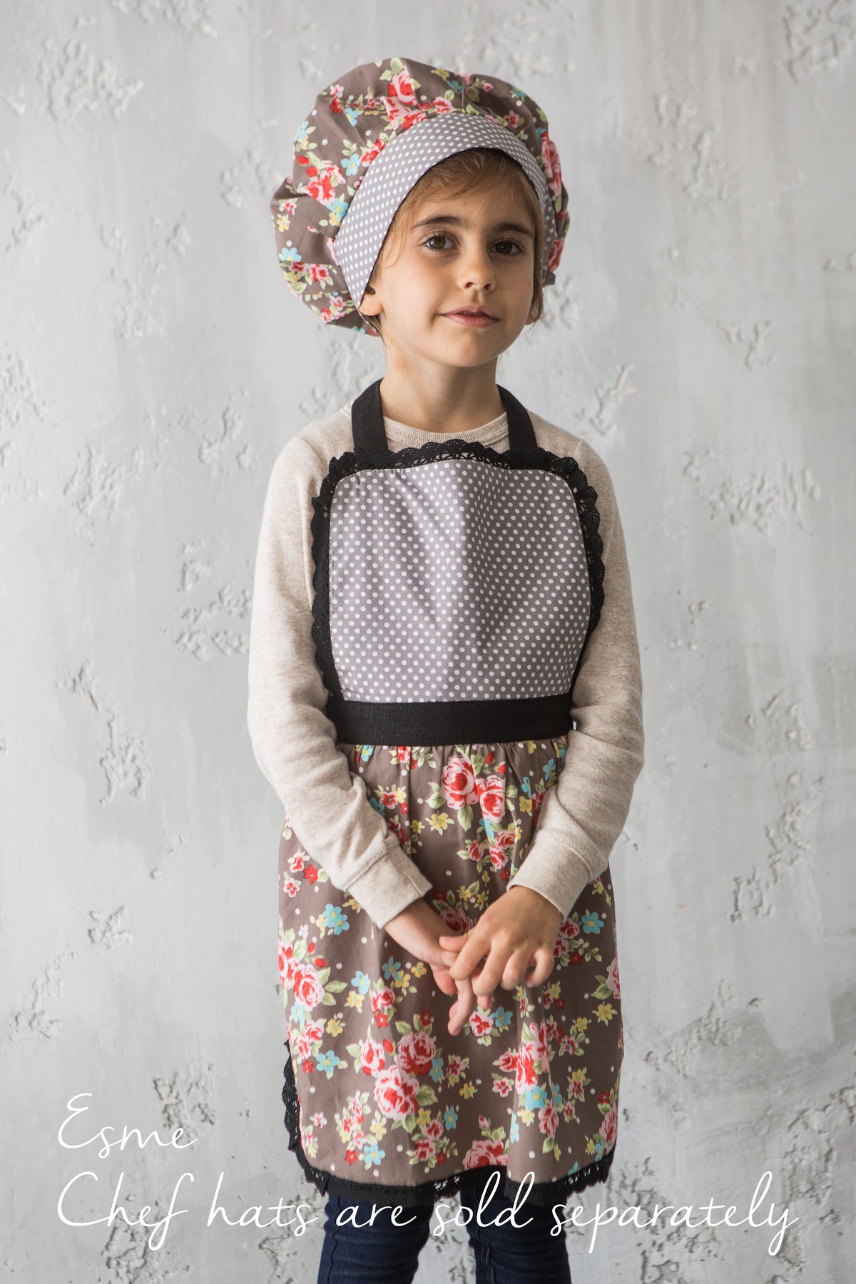 Girls lace apron, matching adult size