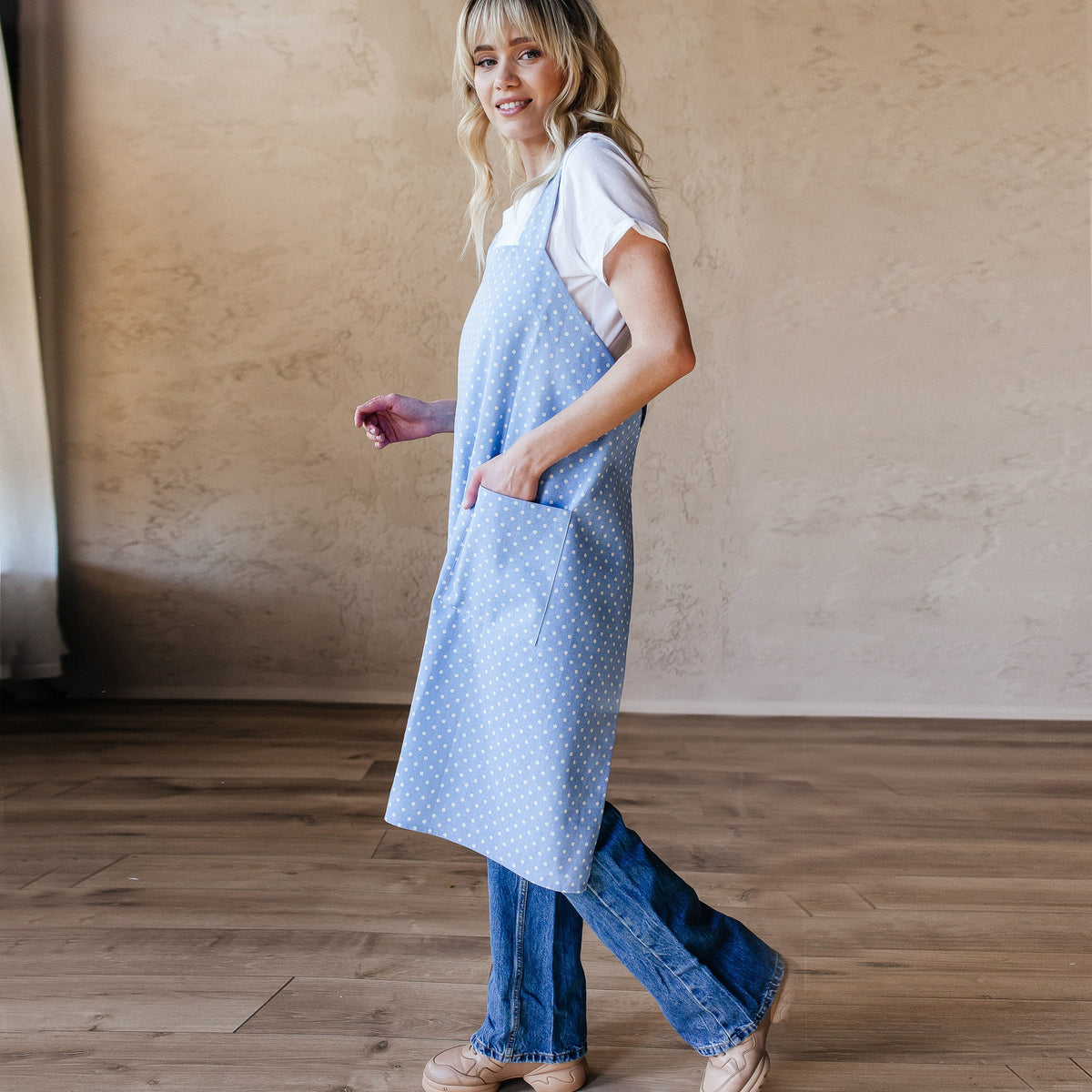 Apron with pockets, hearts print cotton