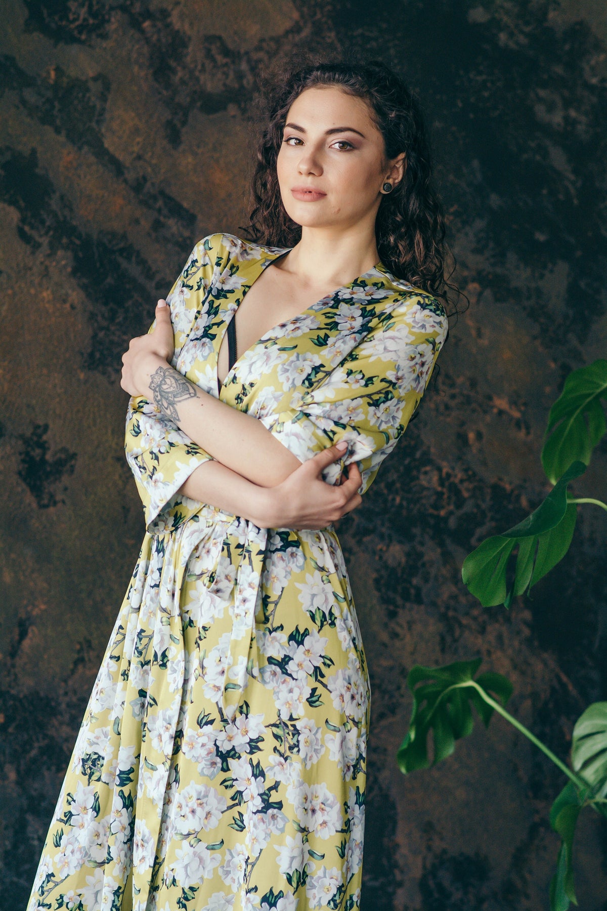 Long robe for bridesmaid, regular short style