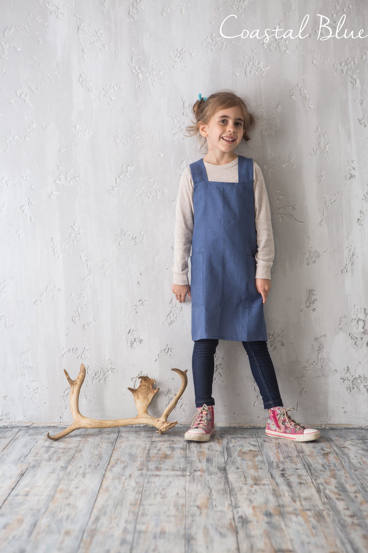 Unisex linen smock apron for kids in blue